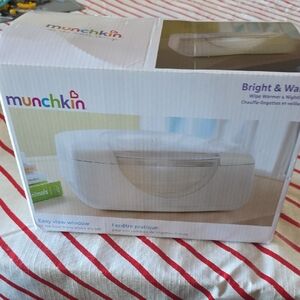 Munchkin Soft White Wipe Warmer